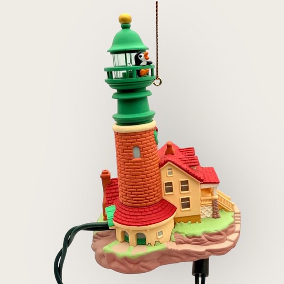 Hallmark Keepsake Ornament Lighthouse Greetings 2001 Magic Collectors Series - Picture 4 of 6